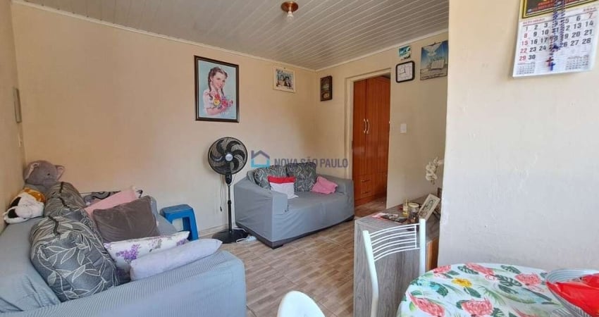Casa térrea à venda na Vila do Encontro com 1 dormitório