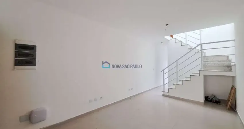 Sobrado à venda no Jardim Prudência com 3 dormitórios