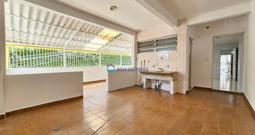 Sobrado com 3 quartos na Chacara Inglesa