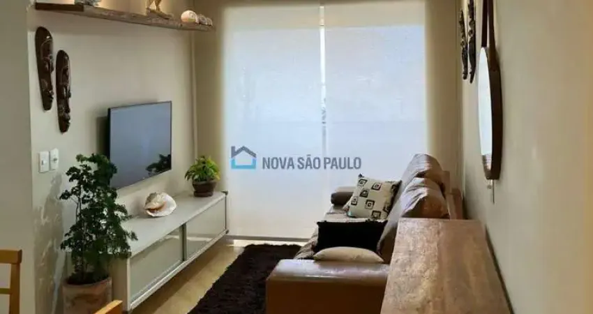 Apto  a venda na Vila Santa Teresa com 02 dormitórios e 1 vaga