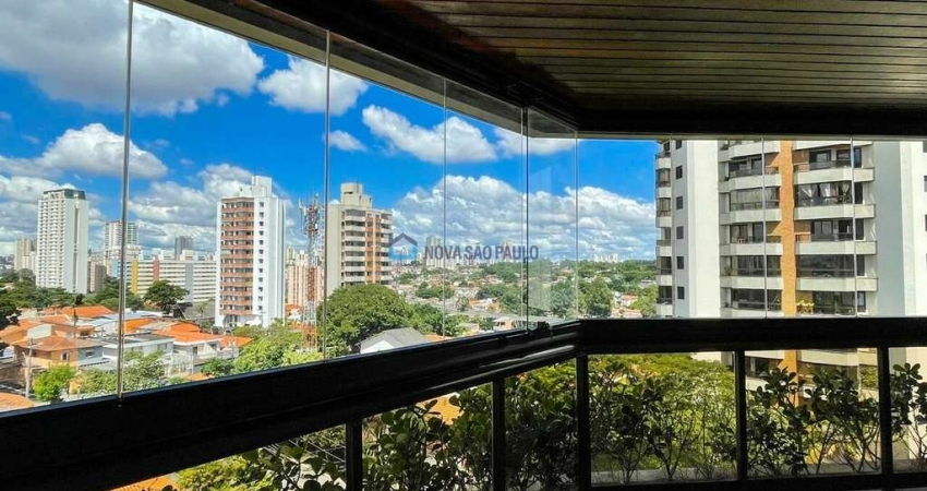 Apartamento com 2 suítes e 3 vagas no Campo Belo