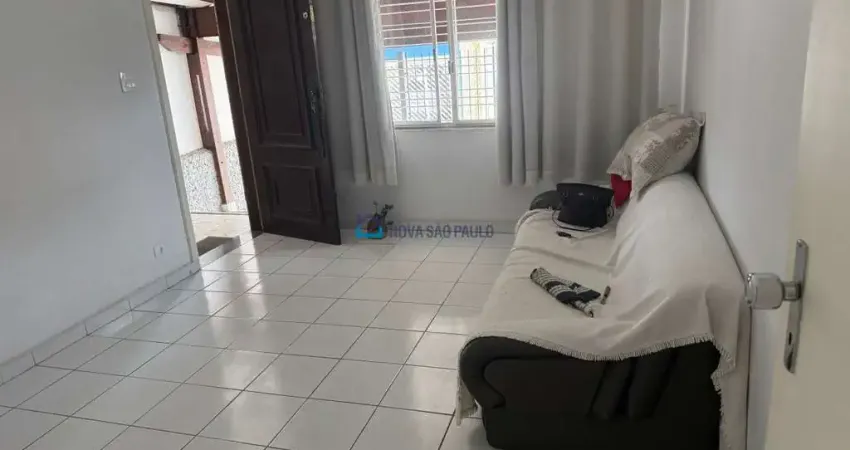Casa de Vila com 144 m²   com 4 dormitorios =2 suties = 2 vagasno Planalto Paulista