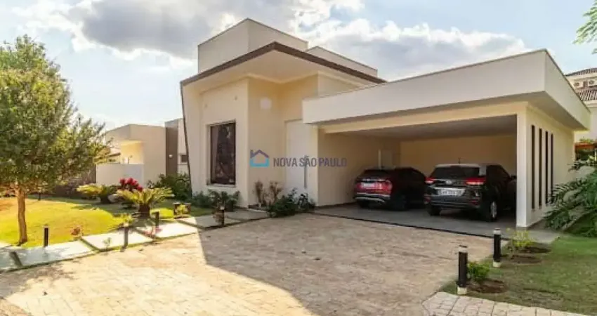 Casa em condomínio fechado com 1.051m² de terreno em cidade sorocaba.