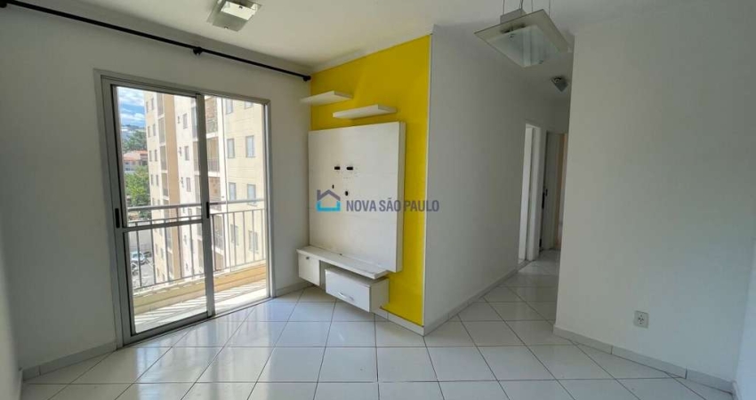 Apartamento com 02 dormitórios na região do Jabaquara