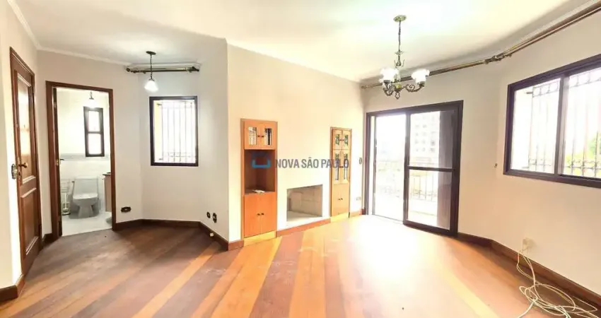 Apartamento de 160m² 4 dormitórios 2 suítes e 2 vagas na chácara inglesa