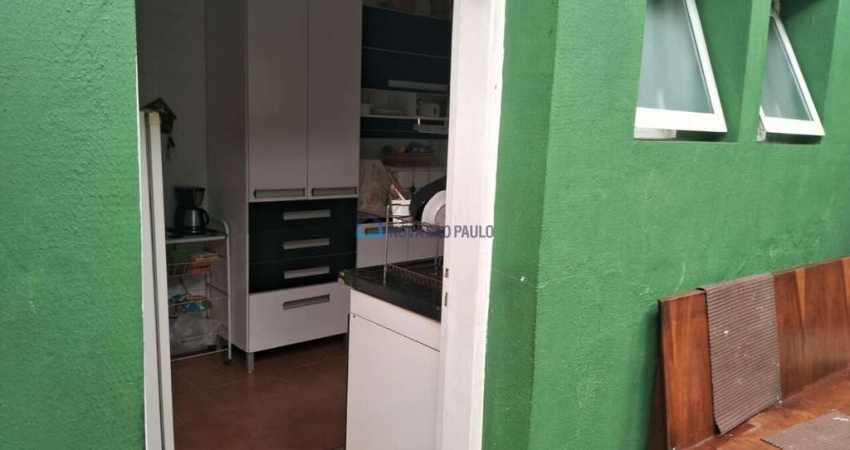 Sobrado de 200m² com 5 dormitórios no Brooklin