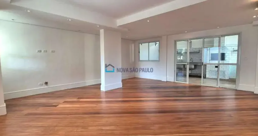 Casa no planalto paulista condomínio fechado 4 suítes, 4 vagas e lazer. estuda permuta parcial