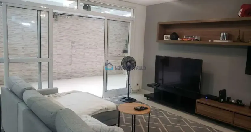 Apartamento  Duplex Garden à venda no Bosque da Saúde, com 4 suítes e 3 vagas de garagem.