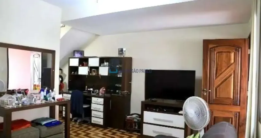 Casa de Vila reformada com 2 quartos, 2 vagas cobertas  à venda  na Saúde