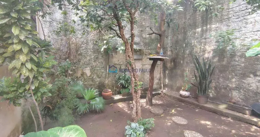 Casa térrea à venda 2 quartos, 2 vagas, próxima ao metrô linha verde