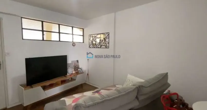 Apartamento de 63m² com 2 dormitórios na Bela Vista