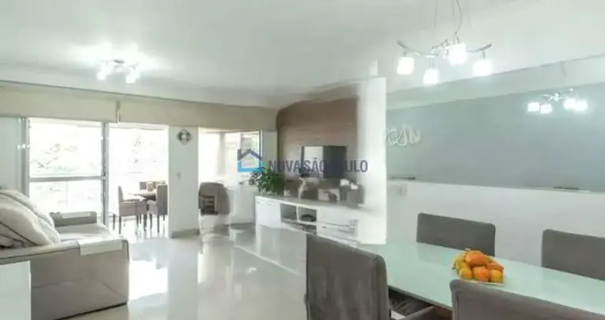 Apartamento 2 Dormitórios e 2 Vagas à Venda na Vila Gumercindo