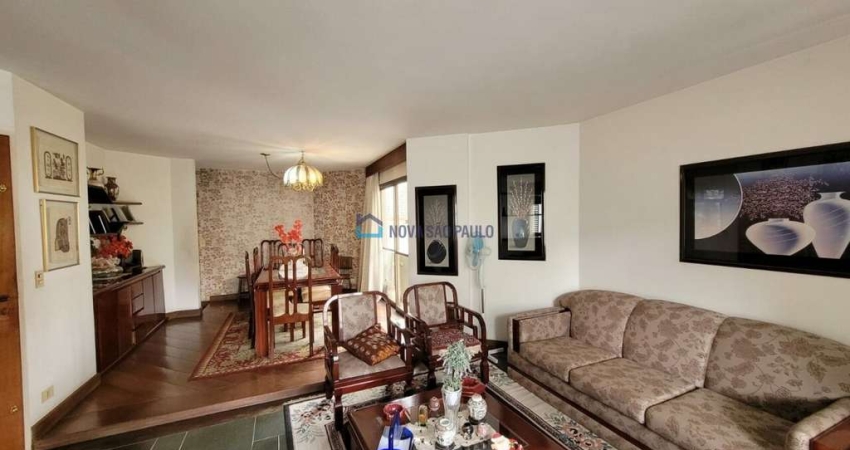 Apartamento 3 dormitórios, 1 suíte, 3 vagas - Moema