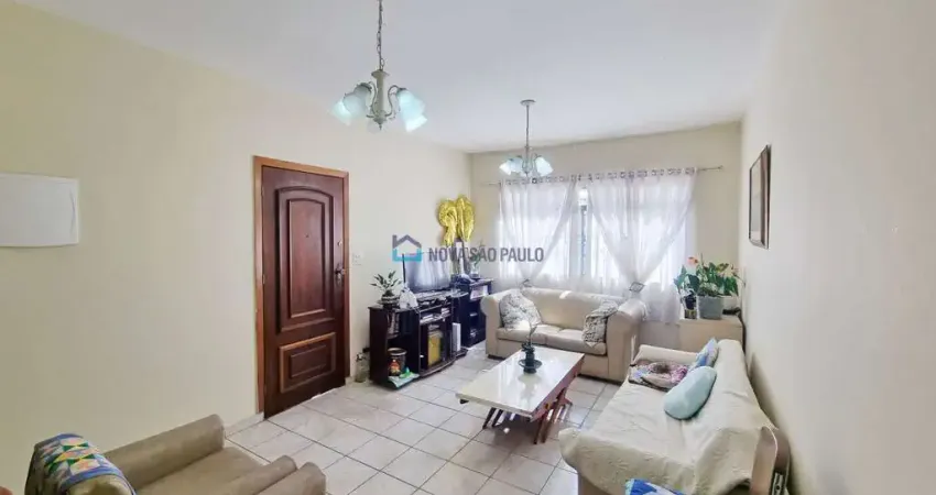 Casa à venda, com 3 quartos, 3 suítes, 2 vagas, próximo ao metrô são judas