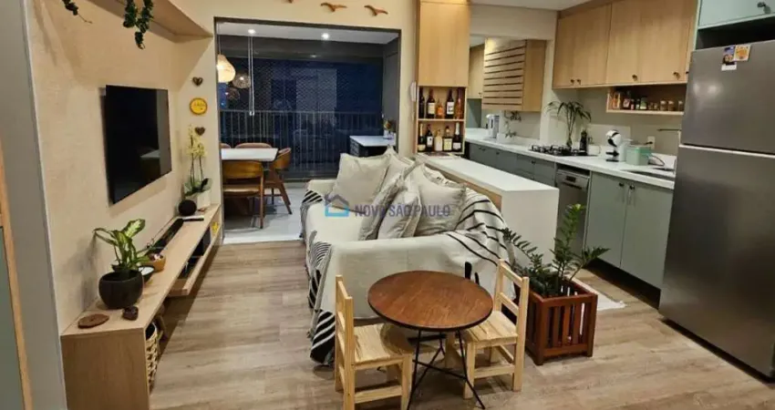 Apartamento 74m² - 3 dormitórios, 1 suíte, 2 vagas - Vila Santa Catarina