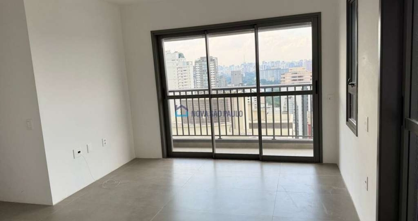 Apartamento com 60m² em Moema, com 02 dormitórios sendo 01 suite, fora de rota