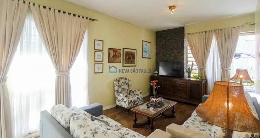 Casa com 3 quartos à venda na Rua Vieira de Moura, --, Vila Mariana, São Paulo