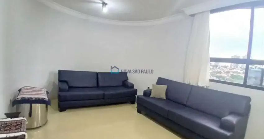 Apartamento com 04 Dormitórios, 04 Suítes, 04 Vagas privativas, á venda no Jd. Saúde
