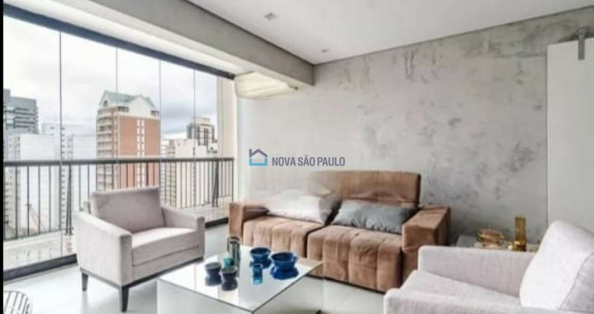 Apartamento em Pinheiros | 2 Suítes | 1 Vaga | Andar Alto