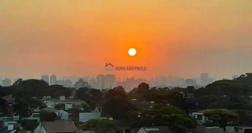 Cobertura duplex a venda - Próximo ao Metrô Praça da Árvore - 3 quartos, 2 suítes.