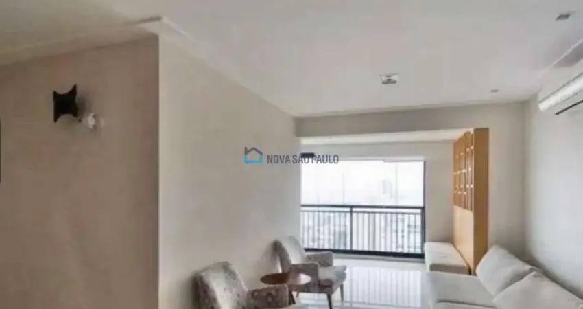 Apartamento de cobertura piscina privativa, lazer de clube com quadra de tênis e piscina com raias