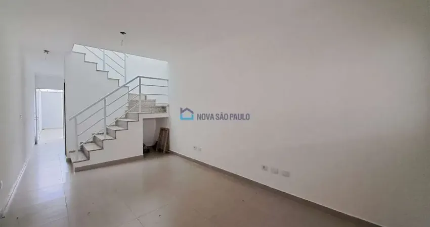 Sobrado à venda no Jardim Prudência com 3 dormitórios