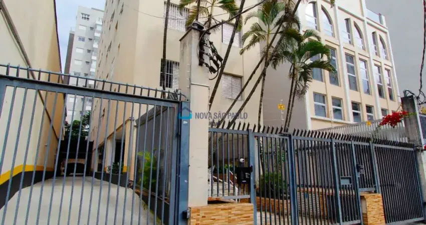 Aclimação Apartamento reformado 1 dormitório com 1 vaga de  garagem