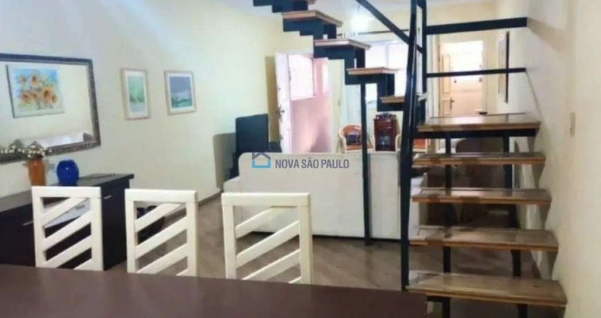 Sobrado com 3 dormitórios na Vila Mariana.
