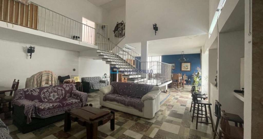 Sobrado à venda no Planalto Paulista, 303 m², 3 dormitórios