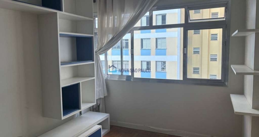 Apartamento à venda ao lado da Estação de Metrô Saúde com 3 quartos