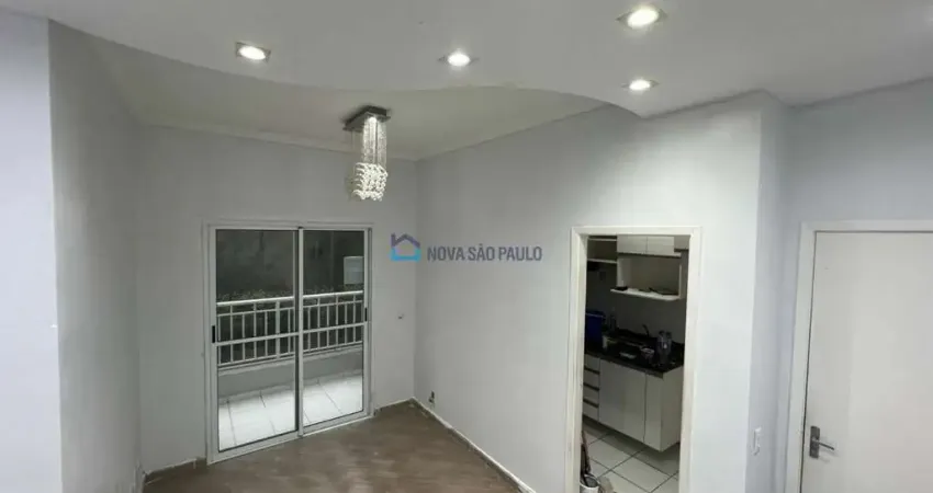 Condomínio Praça Ibitirama| 2 dormitórios| 49 m²|  varanda