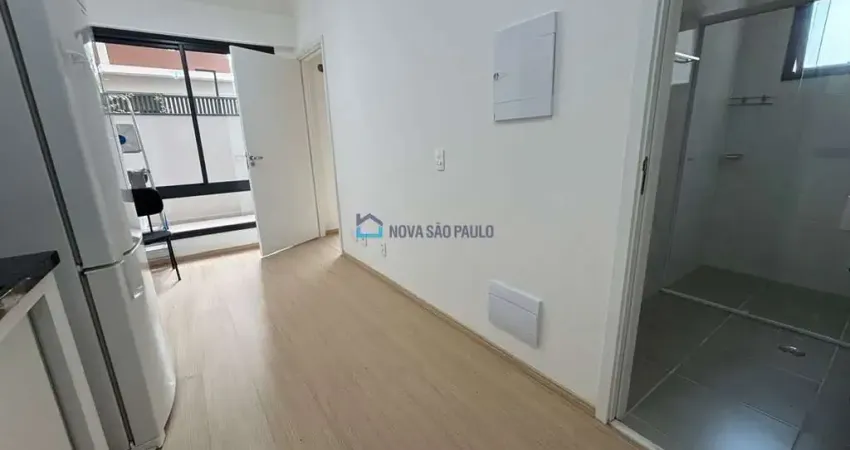 Apartamento Novo, com 01 dormitório, próximo a Estação de Metrô Praça da Árvore