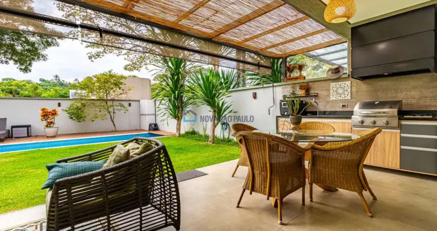 Venda. Jardim Cordeiro. Casa em condomínio com 424m². 4 suítes. 4 vagas.