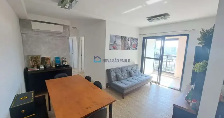 Apartamento semi novo próximo do metrô com 2 quartos