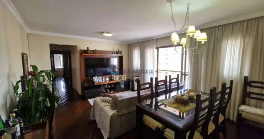 Apartamento de 98m², com três dormiotórios na Saúde, próximo ao metrô