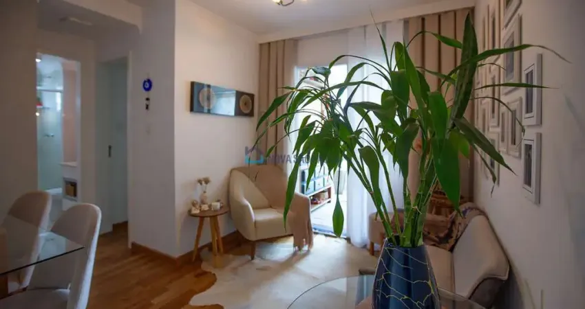 Apartamento à venda Com 2 Quartos (1 Suíte), 2 Banheiros E 1 Vaga Na Saúde