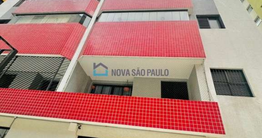 Ótima localização, próximo ao metro saúde prox. a corredor comercial