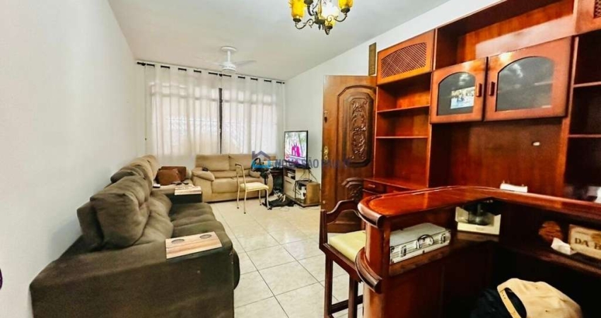 Casa Sobrado à Venda total reformada, com 4 dormitórios na vila campestre