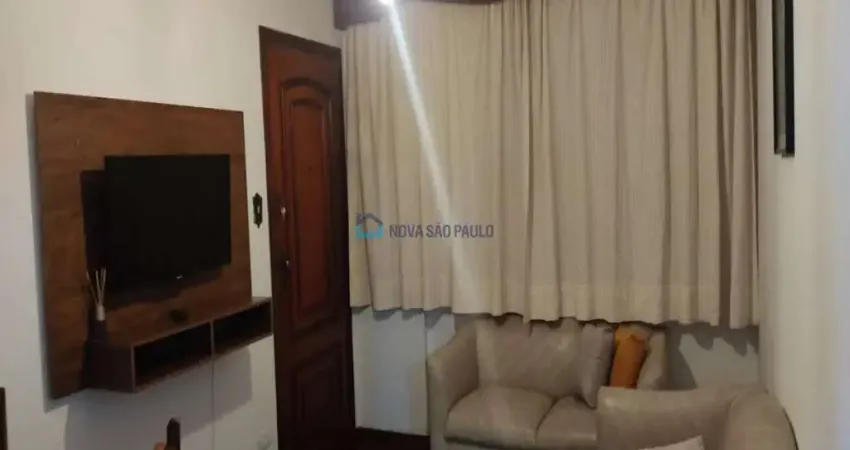 Apartamento a venda em Aclimação . 02dormitórios . 1 vaga