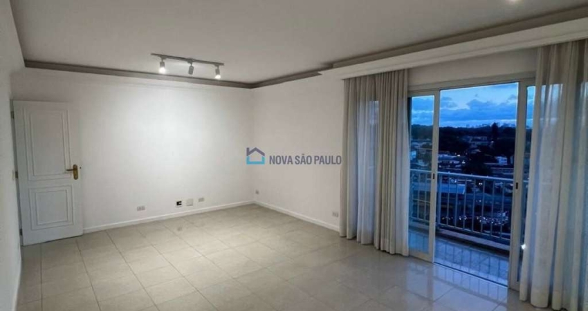 Apartamento à venda no Campo Belo, 2 Quartos, Suite e closet