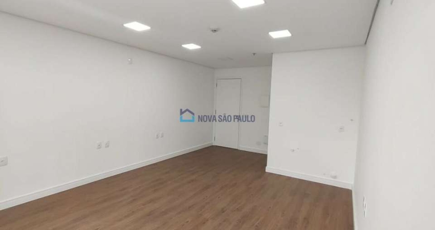 Sala Comercial com Garden Privativo à Venda na Barra Funda ? 30% OFF | Próxima ao Fórum Trabalhista