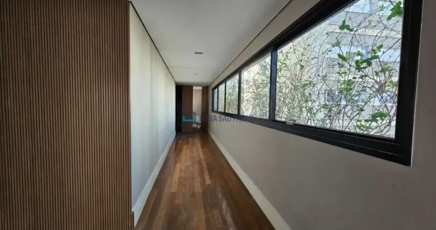 Apartamento A venda com 4 suítes,  Rua Itacolomi, 445 em Higienópolis