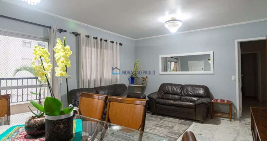 Apartamento à venda em Bela Vista . 3 dormitórios (1 suíte) . 3 banheiros . 2 vagas . 115 m2