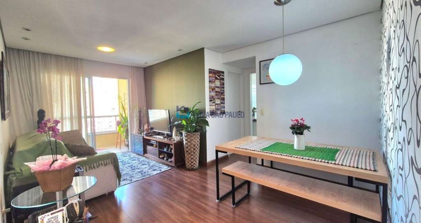 Apartamento em andar alto ao lado do metrô Praça da Árvore na região da Saúde!