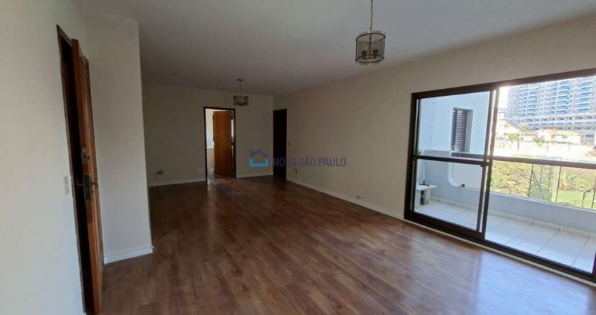 Apartamento na Chácara Inglesa com 3 quartos e 2 vagas de garagem