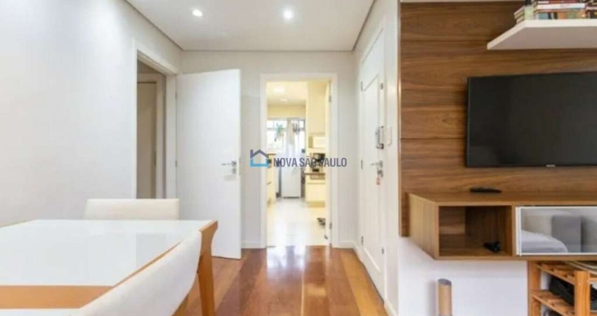 Apartamento a venda em Vila Olímpia / Itaim Bibi . 2 dormitórios . 2 banheiros . 1 vaga