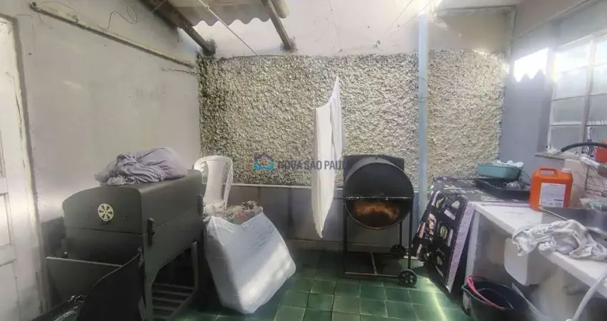 Casa térrea com quintal 3 dormitórios 2 vagas vila fachini próx. metrô jabaquara