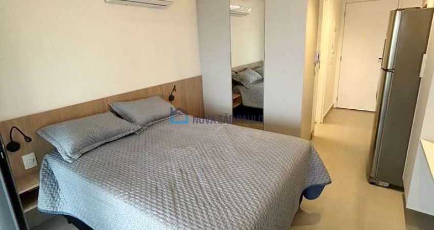 Apartamento mobiliado à venda com 27 m², 1 quarto, sacada, na Vila Mariana