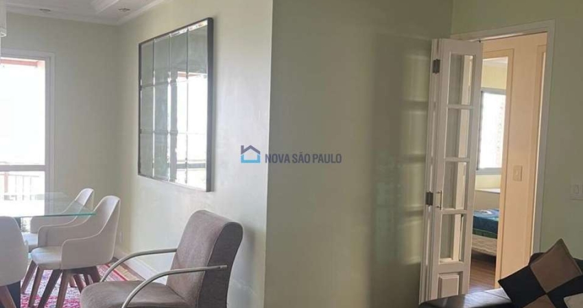 Duplex, 3 dormitórios sendo 1 suíte na Rua Ibituruna - Parque Imperial