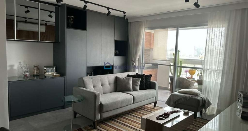 Apartamento com 03 dormitórios na região do Jabaquara.